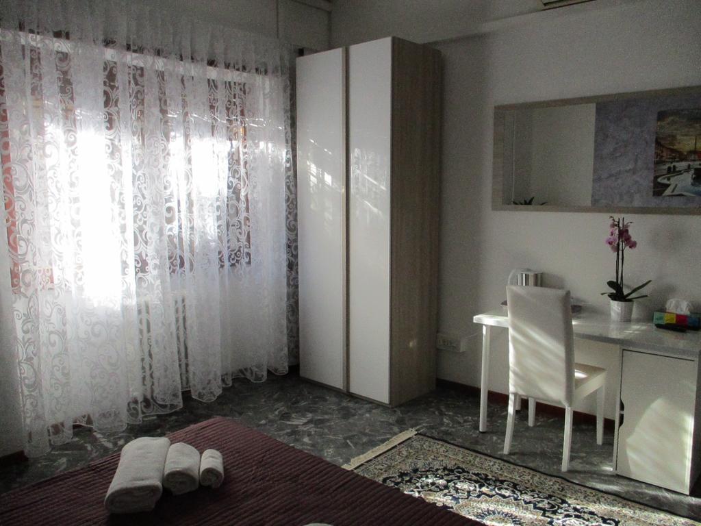 Maxim Rooms Řím Exteriér fotografie