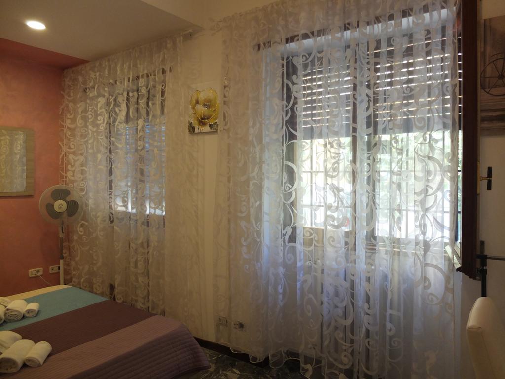 Maxim Rooms Řím Exteriér fotografie