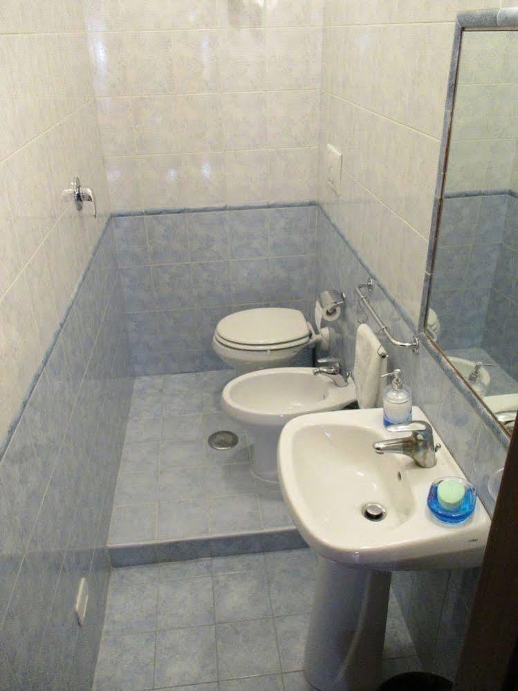 Maxim Rooms Řím Exteriér fotografie