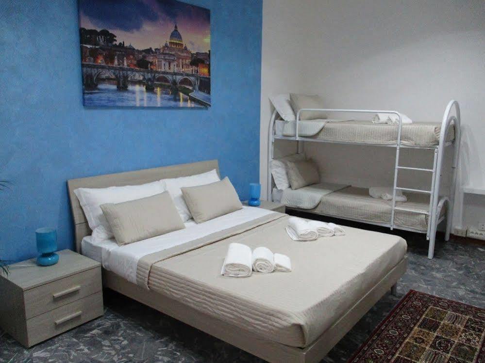 Maxim Rooms Řím Exteriér fotografie