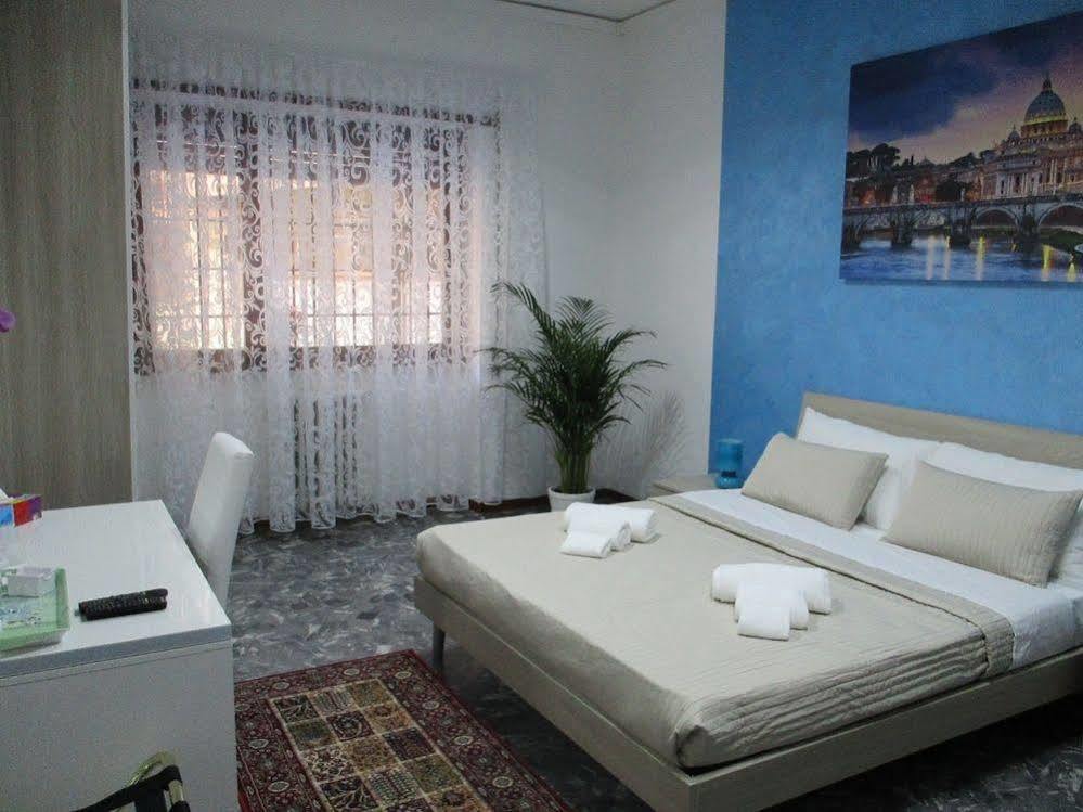 Maxim Rooms Řím Exteriér fotografie