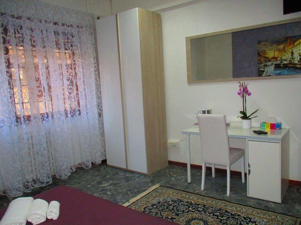 Maxim Rooms Řím Exteriér fotografie
