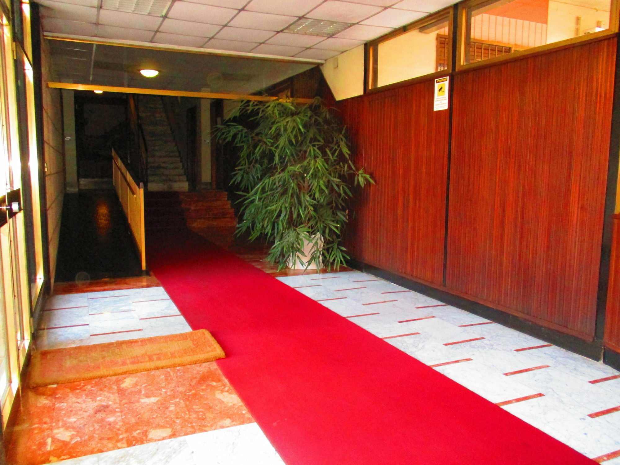 Maxim Rooms Řím Exteriér fotografie