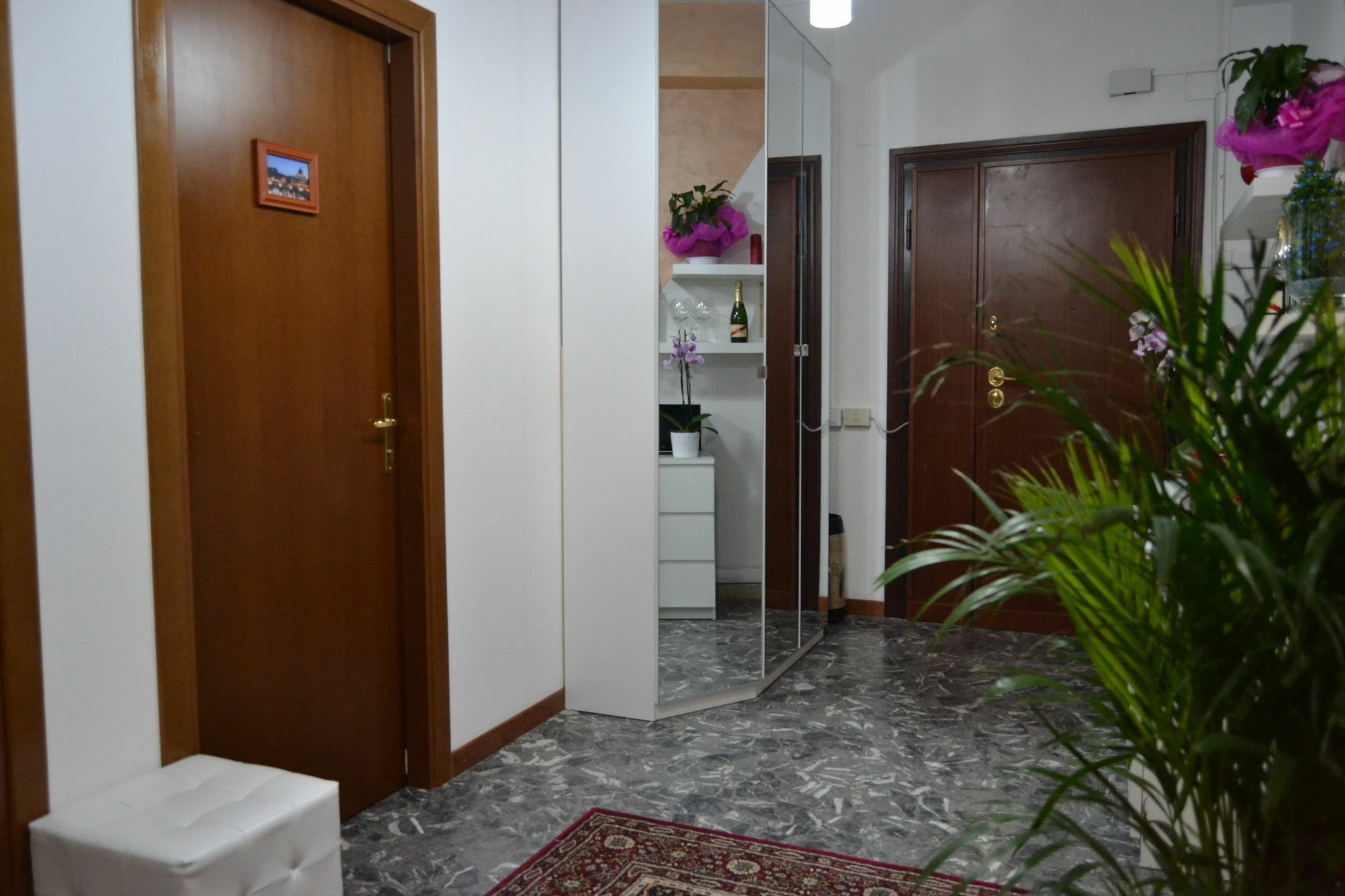 Maxim Rooms Řím Exteriér fotografie