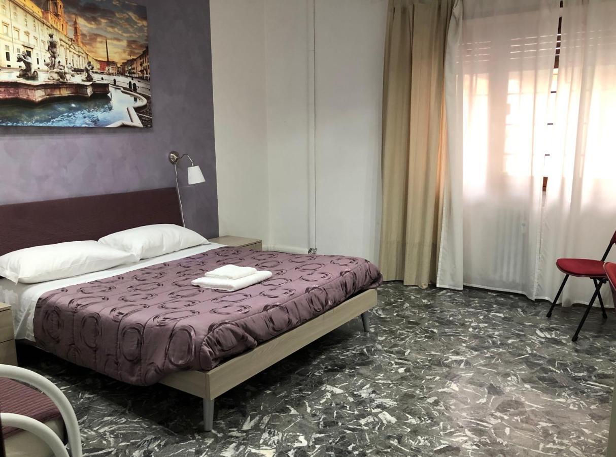 Maxim Rooms Řím Exteriér fotografie